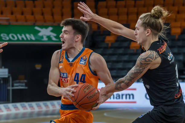 区强手相对 区强手相对