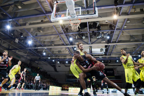 在这场备受 在这场备受